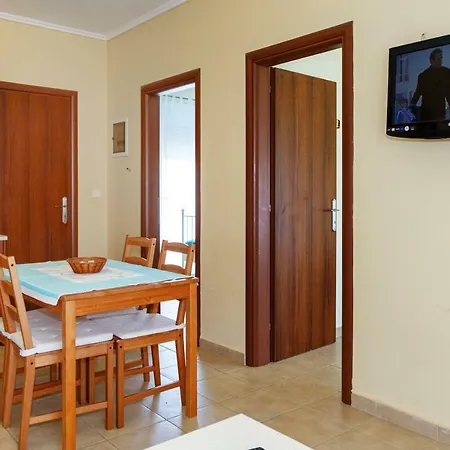 Apartment Lina's House *